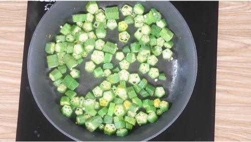 Bhindi Raita Recipe | Okra Raita Recipe | Vendakkai Raita - Subbus Kitchen